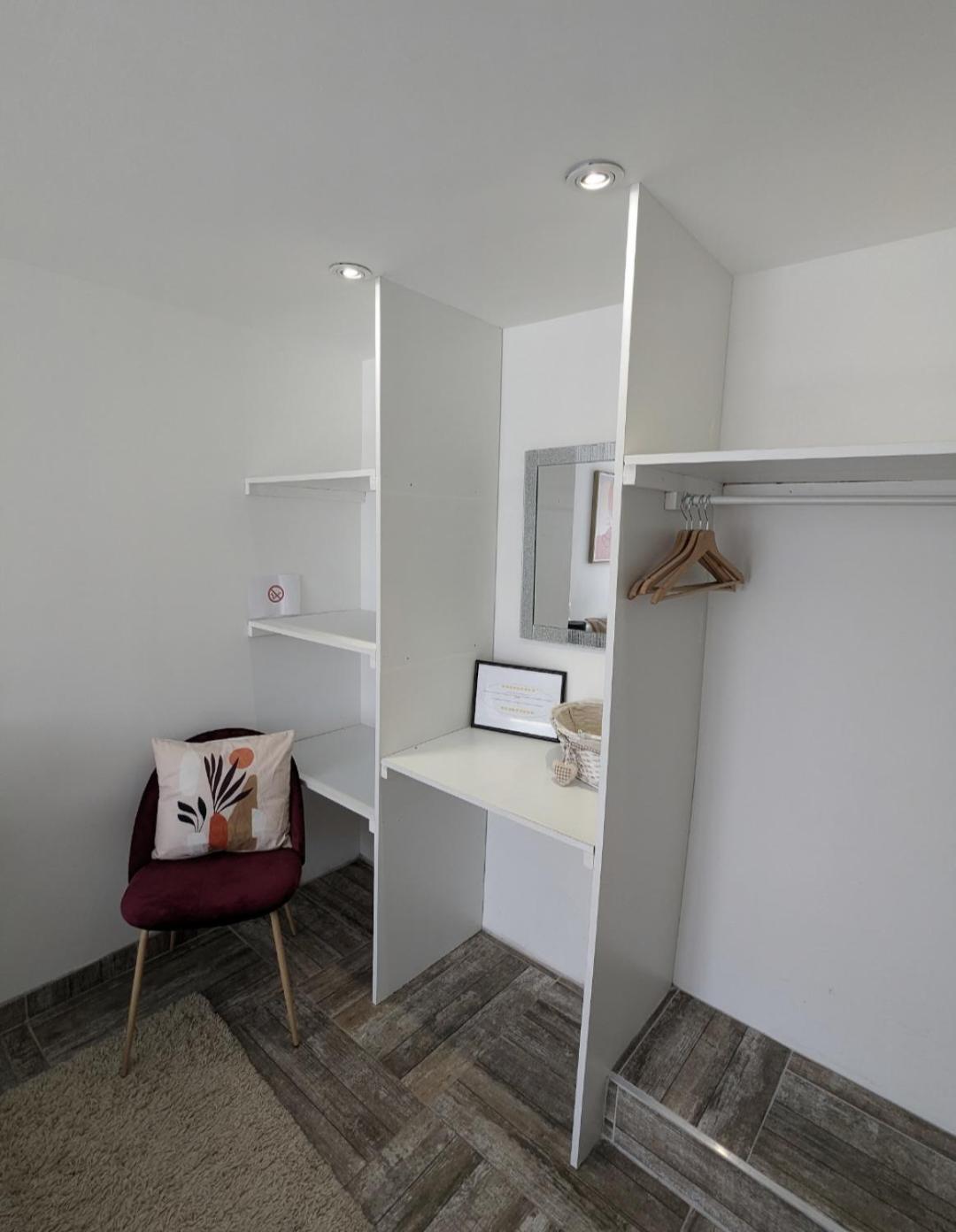 Appartement 100m2, indépendant dans notre maison avec petit déjeuner Garennes-sur-Eure Exterior foto